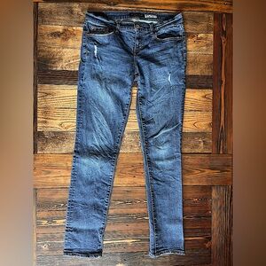 AEROPOSTALE • skinny lightly distressed 8 regular normal denim jeans casual